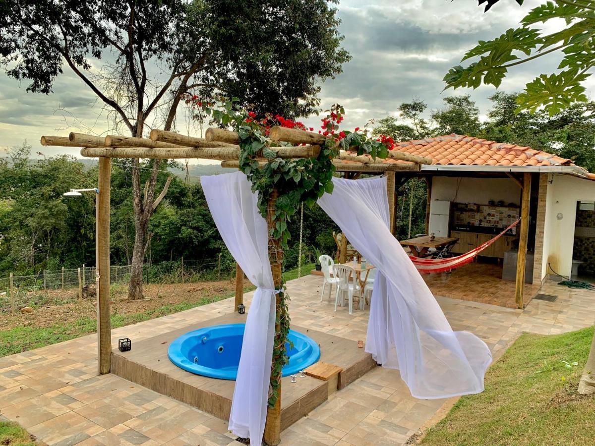 Chale Com Jacuzzi Vista Do Lago Alexania Exterior foto